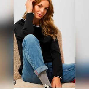 BRAX BLACK BLOUSE SIZE MEDIUM